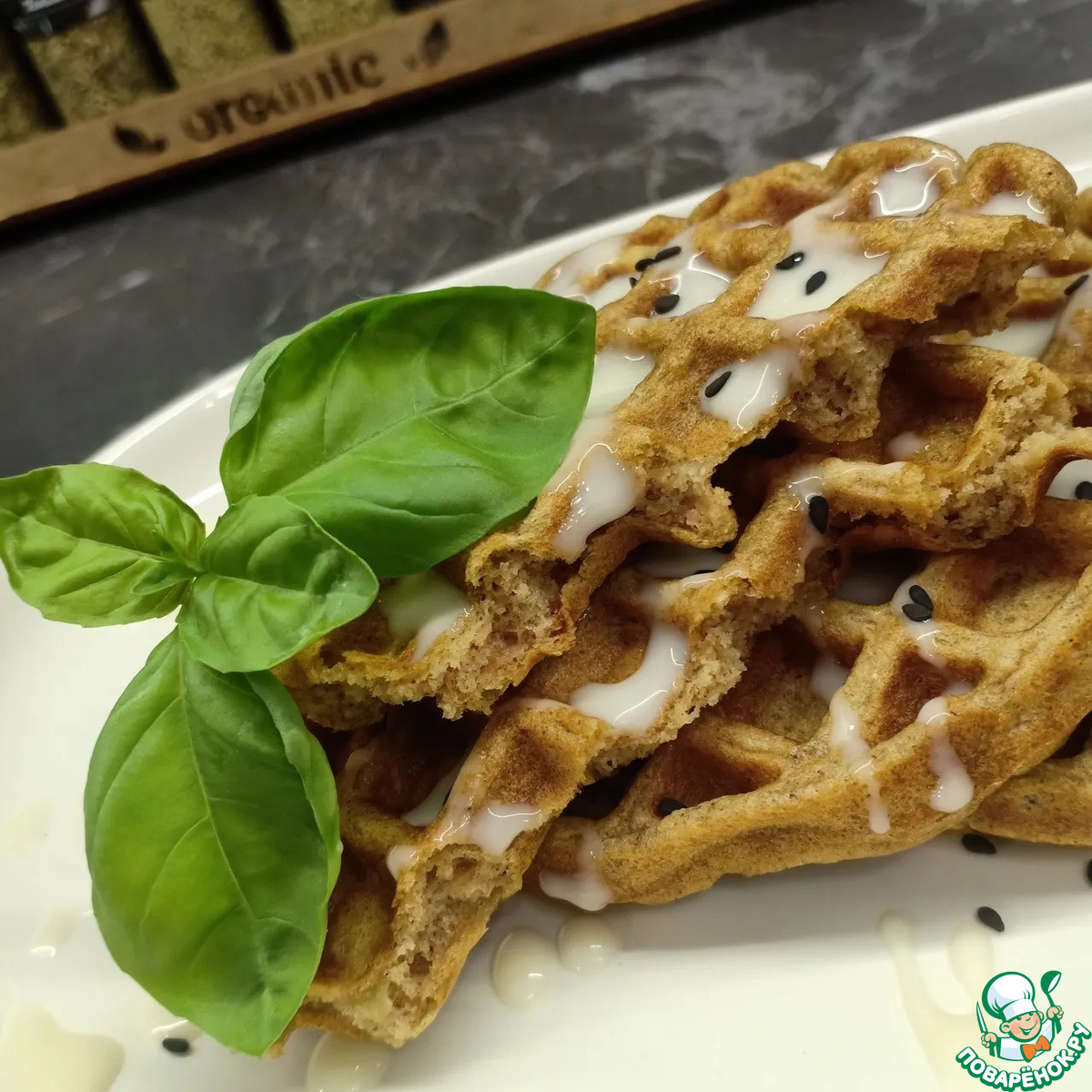 Вафли на цельнозерновой муке с яблоком