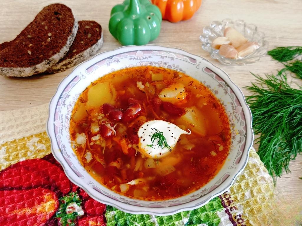 Рассольник с фасолью и пшеничной крупой