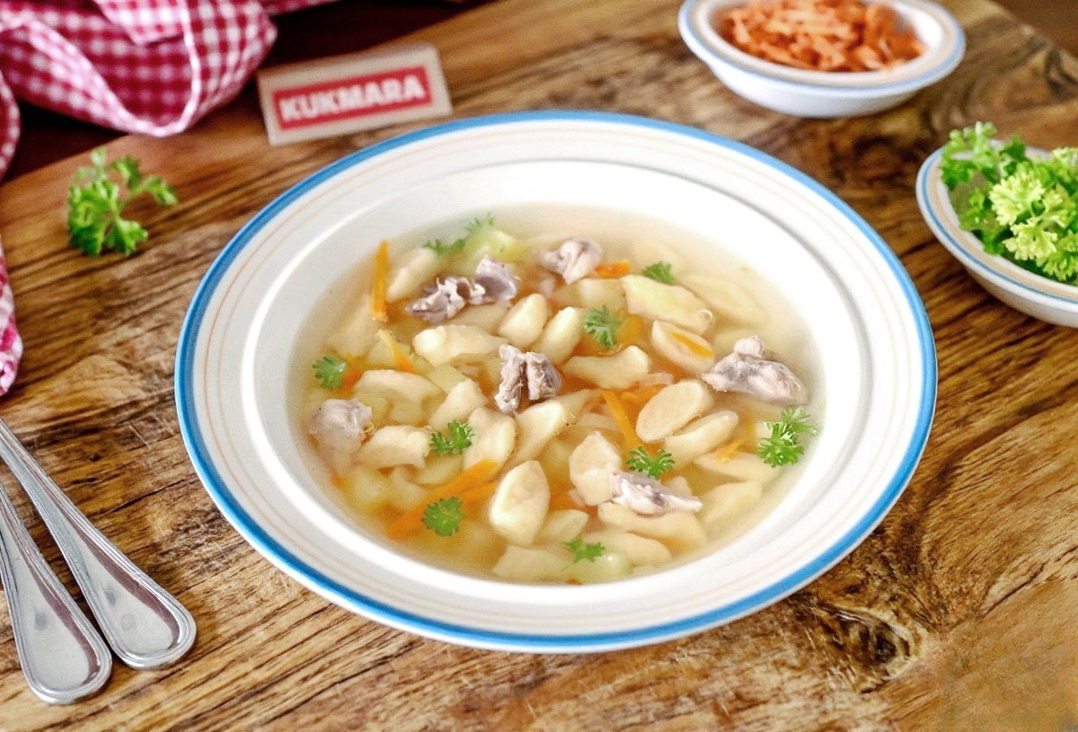 Суп с сырными галушками